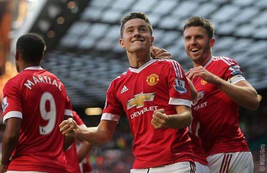 主动上前 主动上前