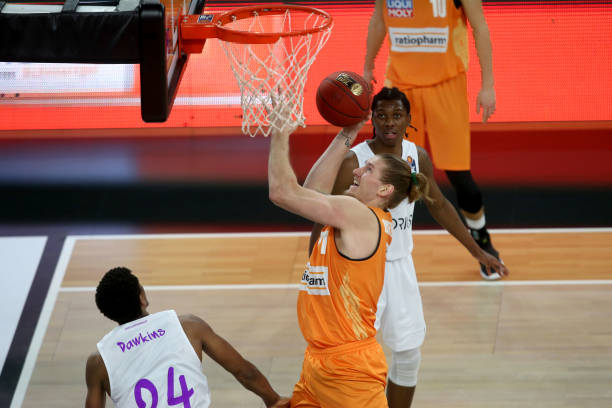 地的体育局 地的体育局