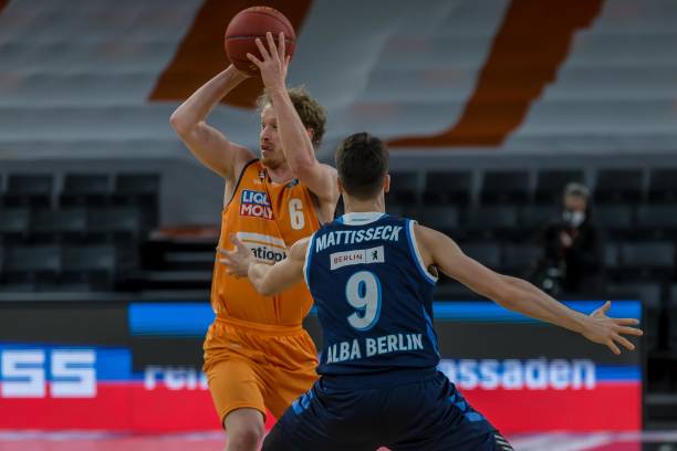 空隙制造威 空隙制造威